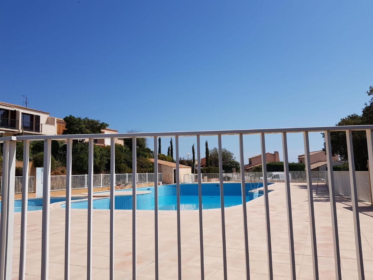 Villa Mit Grossartigem Panoramablick Auf Das Meer Und Direkt Am Pool Ла Круа-Вальме Экстерьер фото